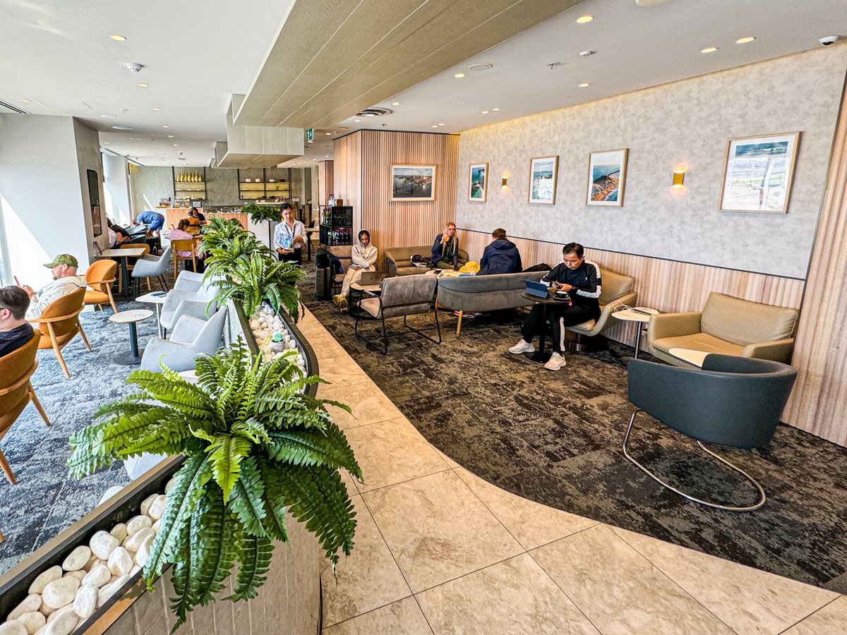 David from Simply Aviation tweet media