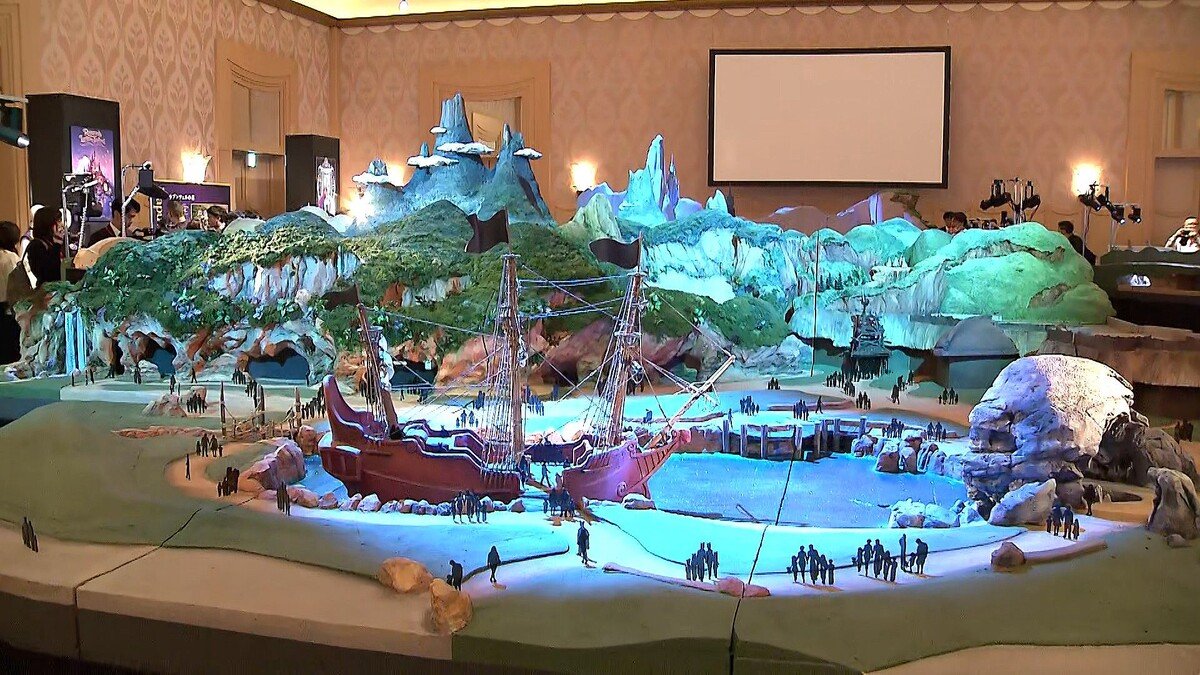 livedoornews's tweet photo. 【6月オープン】東京ディズニーシー「ファンタジースプリングス」エリア模型公開
https://t.co/1LwN4hwzN4

「アナと雪の女王」「塔の上のラプンツェル」「ピーター・パン」をテーマにした3つのエリアを展開。5年の歳月と約3200億円の投資で開発され、ショップやホテルなど新しい施設も導入される。 https://t.co/kA2RIGKYxd