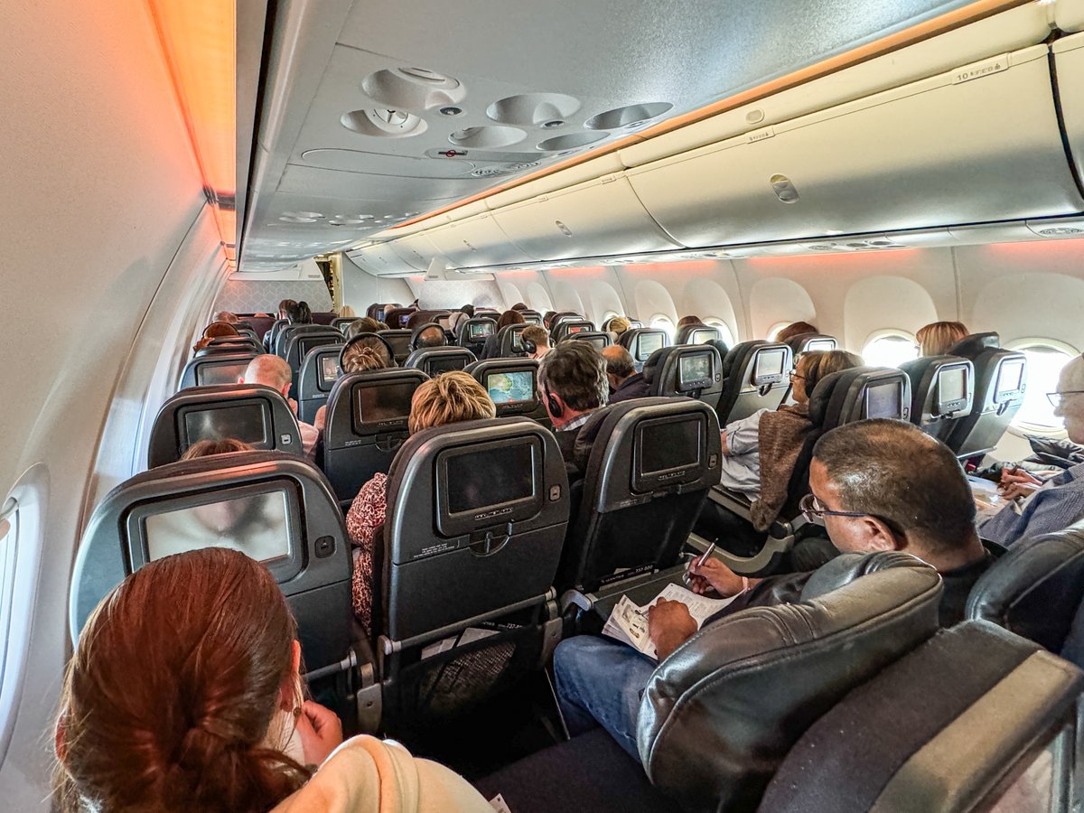 David from Simply Aviation tweet media