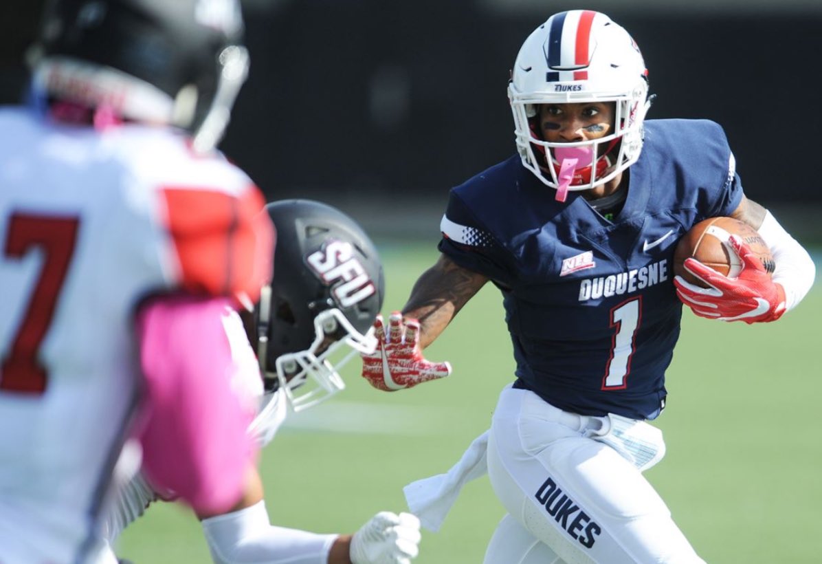 Blessed to  receive an offer from <a href="/DuqFB/">Duquesne Football</a> 💙❤️ <a href="/EauGallieHC/">Coach Sands</a> <a href="/QNHall_Uno_JTG/">Coach Hall</a> <a href="/EGCoach_Ramos/">Coach Ramos</a> <a href="/coachjpworden/">JW</a> <a href="/cphat0421/">Coach C Phat</a> <a href="/CoachMJacobs34/">Mickey Jacobs</a>