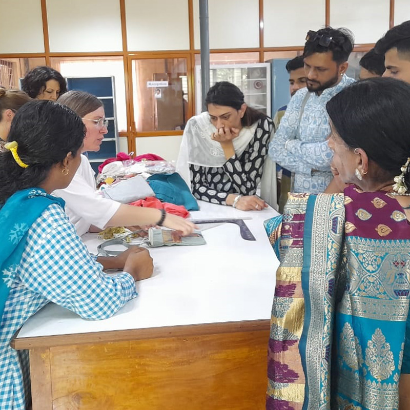 ammachilabs's tweet photo. Feb 20-23 - Transgender community members of #Amrita #Sankalp Tailoring & Beautician center #UttamNagar, visited #AMMACHILabs & #CWEGE.
The #SANKALPproject was a collaboration between @MSDESkillIndia, @NSDCINDIA & @AmritaEdu
#LGBTQ
For More: https://t.co/zR40yaPxH8 https://t.co/clagjgbhLu