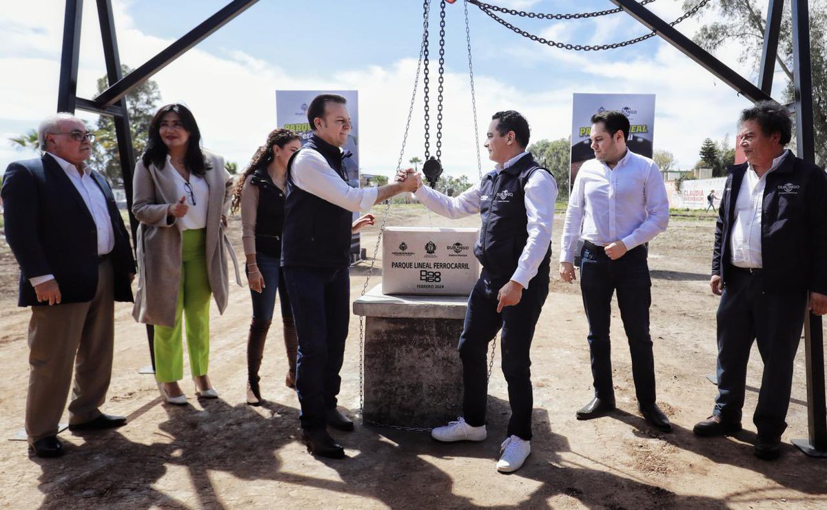 josejoseantonio's tweet photo. En Durango, ¡la palabra se honra y los acuerdos se cumplen! 🤝

Muy pronto convivencia, deporte y recreación familiar en el Parque Lineal Ferrocarril. 🐺🌳⚾️

¡Muchas gracias por todo tu apoyo gobernador @EVillegasV! ¡En equipo llegamos mucho más lejos! https://t.co/lOBoj3C26V