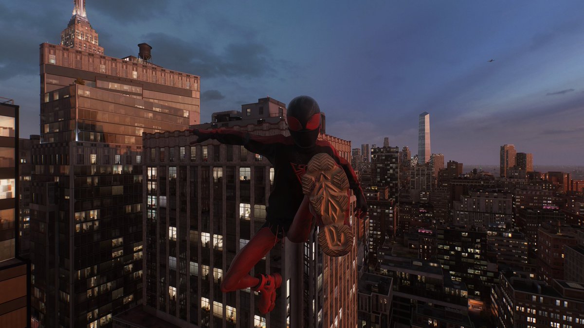 DetroitMadeZay's tweet photo. @insomniacgames Few of my fav shots📸 https://t.co/LP4hLij3L4