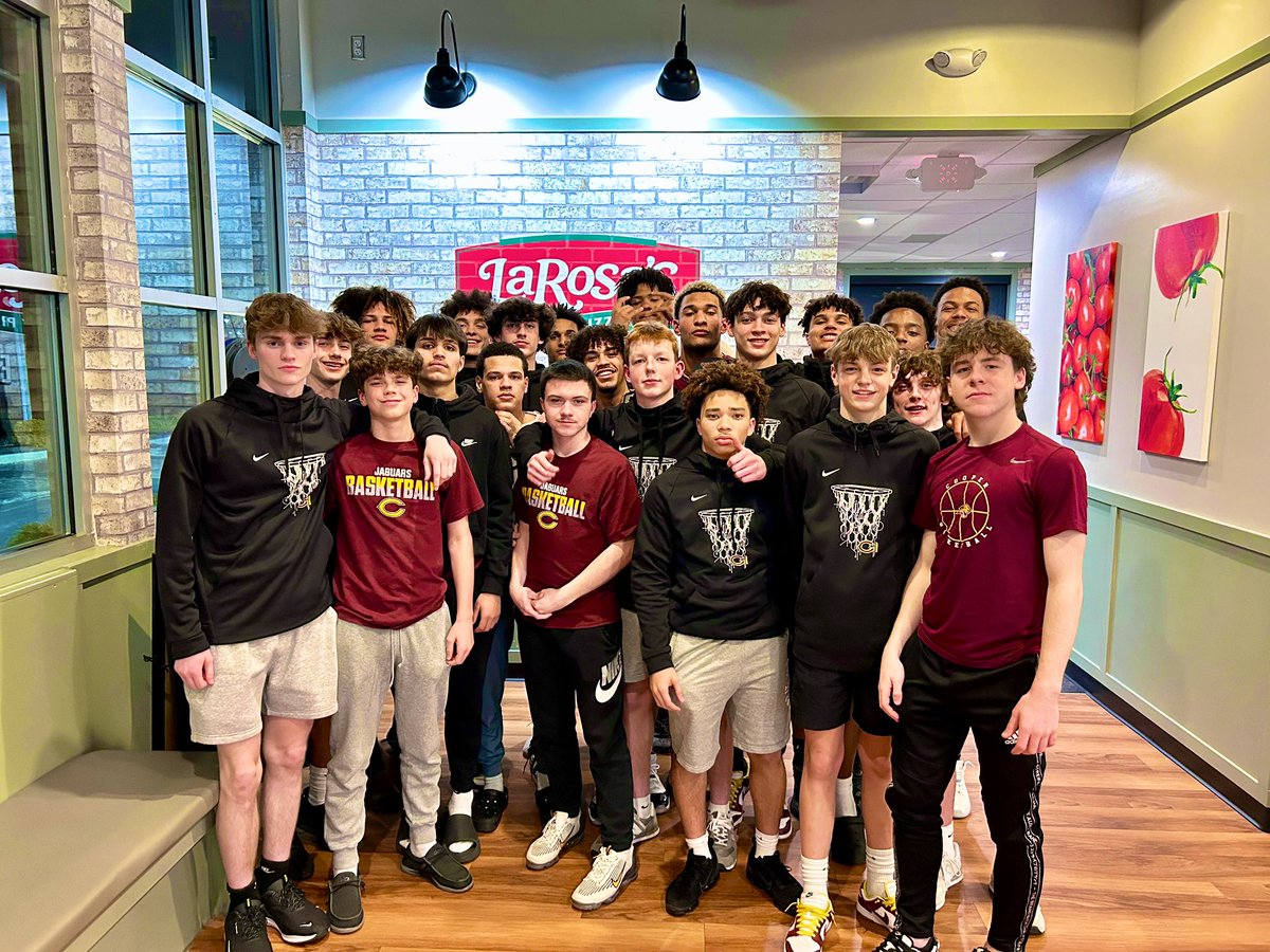 cooperjagsbb's tweet photo. We want to thank @LaRosasPizza in Florence as they hosted us tonight for our Team Dinner &amp; Fellowship to tip off the Post Season! Their hospitality was first class! #Family #33rdDistrict #CoopSquad https://t.co/0jkDkZXNes