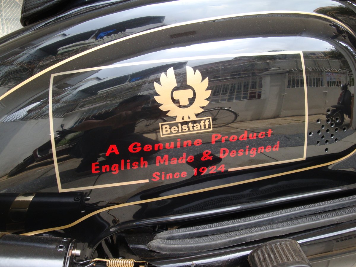 SSCvietnam's tweet photo. One of my favourite builds going back a while - Lambretta s2 Belstaff custom RB250, time to make an updated version of this as I wish I'd never sold it ,awesome scoot #custom #Belstaff #RB250 #Lambretta #series2 #Innocenti https://t.co/PruGb385LR