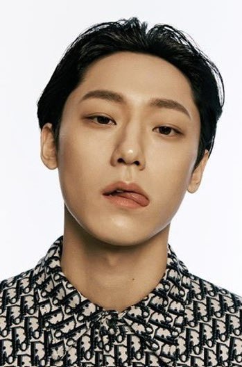 최애화보를 오랜만에 보고
내가 왜... 봉길이 좋아하는지 알게됨 ㅁㅊ