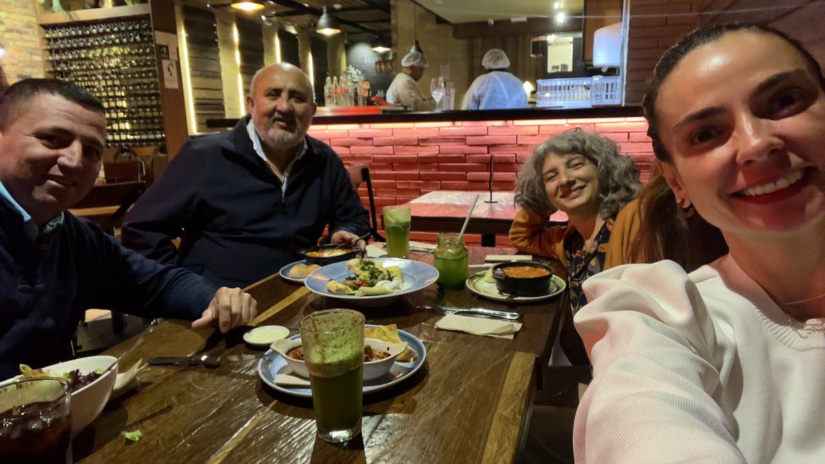 Aprovechamos que nuestros miembros están en Bogotá para eventos organizados por ICVA y nos tomamos un tiempo para reunirnos y conversar. Porque construir conexiones es el corazón de lo que hacemos. <a href="/casm_hn/">Comisión de Acción Social Menonita (CASM)</a> <a href="/CarefArgentina/">CAREF Argentina</a> OCDHI <a href="/ACTAlliance/">ACT Alliance</a>