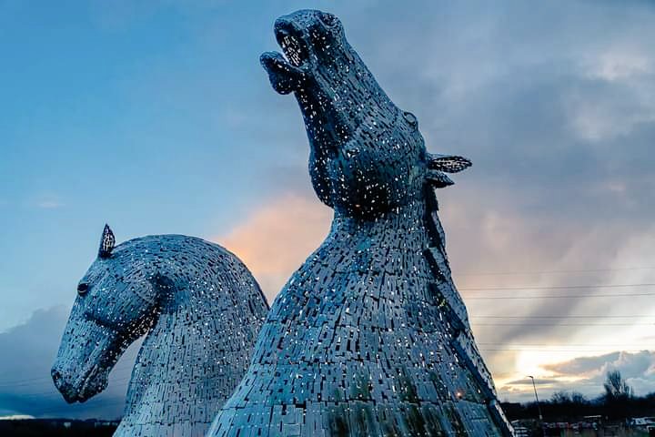 kenny_muir's tweet image. Duke and Baron, sculptor Andy Scott's famous Kelpies in the twilight with a rain cloud behind them. 

Another inspired photographic study by local Grangemouth artist, Neil Henderson.

#TheKelpies #ForthValley #Falkirk #VisitScotland #HelixPark #AndyScott #NeilHendersonPhotography