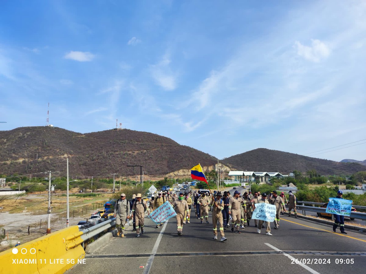 rcrestrepo22's tweet photo. #masacrelaboral por la empresa contratista #termotecnicacoindustriam en la ciudad de sant marta fuimos despedido más de 80 trabajadores sin justa causa hacemos un llamado al gobierno nacional @petrogustavo un S.O.S para la clase obrera de este país. @CaracolTV @WRadioColombia https://t.co/cGh2ne0gws