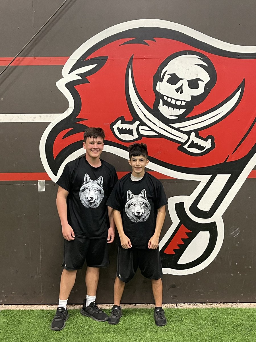 FootballLCP's tweet photo. The Wolves of the week are here! Proud of these young men for all of their hard work!
9th Grade - Wyatt Schaef and Evan Corley
JV/V - Caden Brown and Noah Estrada #wolvesnotsheep https://t.co/GDzDl2xEvi