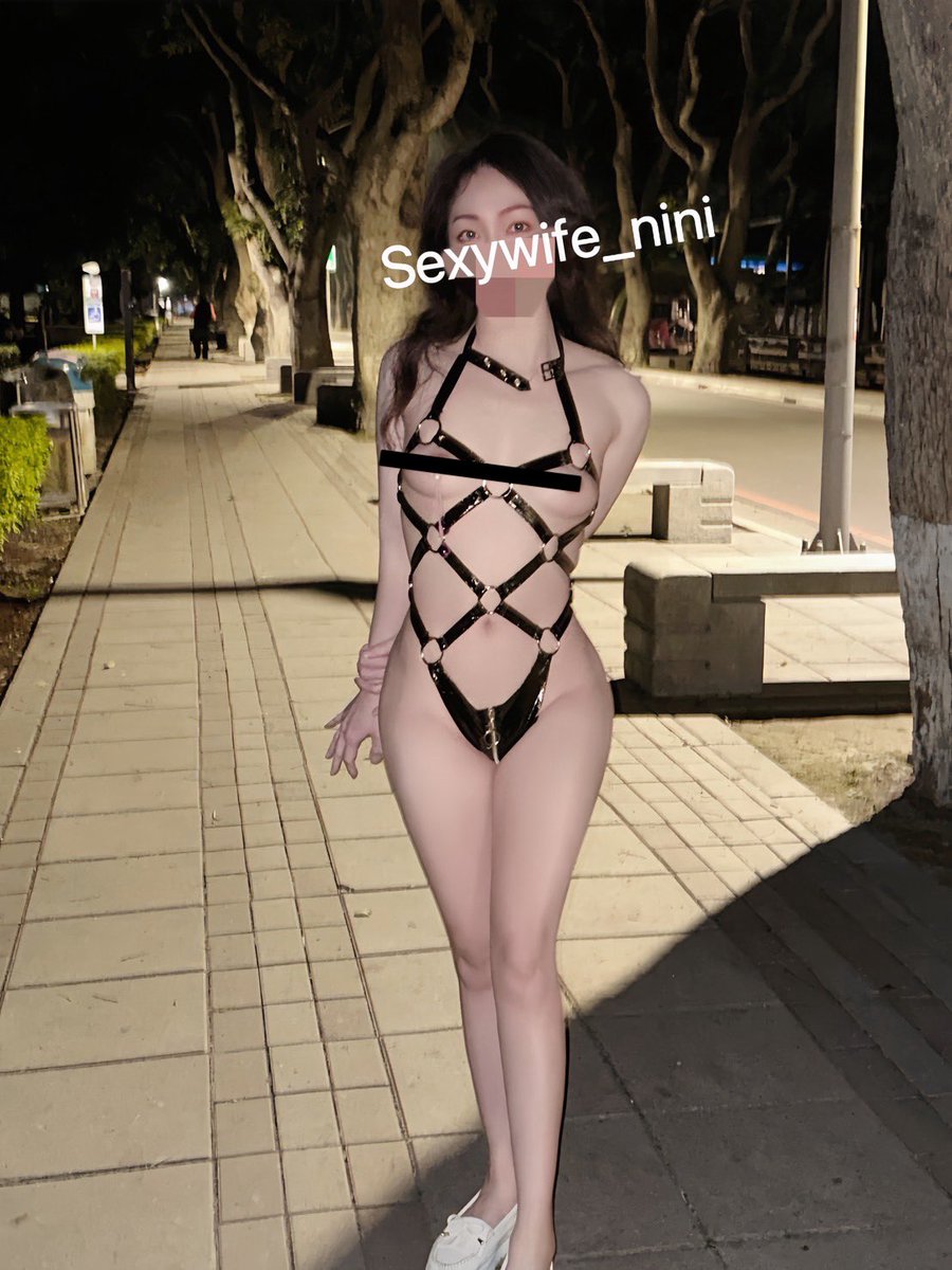 昨晚吃飽去公園散步
被一個阿伯看到後
他就一直加速逃逸😂
有這麼怕被我吃掉嗎？
頂多把你榨到一滴不剩好嗎

#原味商品
#套圖影片訂製 https://t.co/5FLGQNpcfD