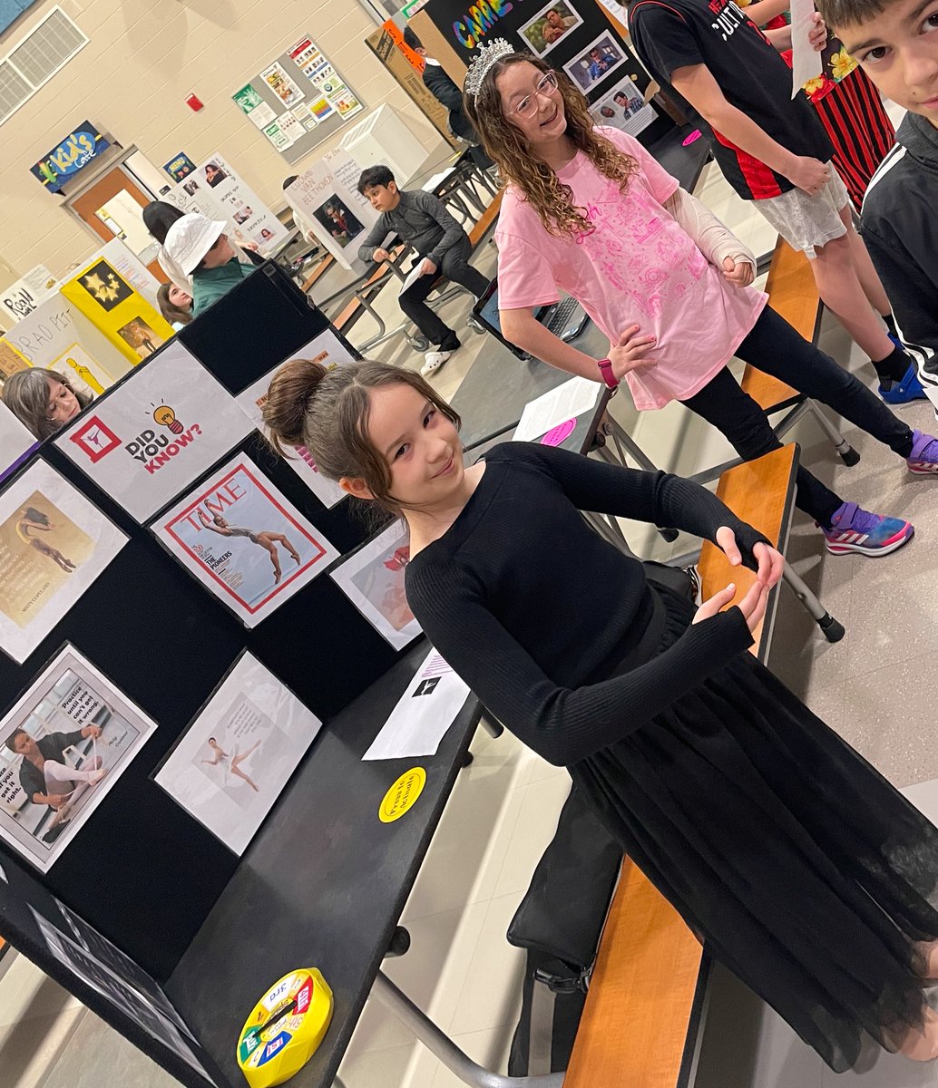 Mrs. Brond tweet media