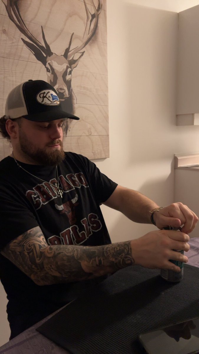 Find someone who looks at you the way I look at my beer