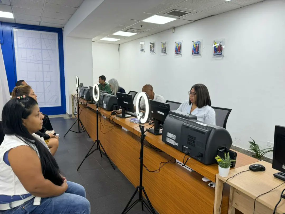 CJP_AMC's tweet photo. Desde las instalaciones del @CJP_AMC, inició este lunes el proceso de carnetización para los funcionarios y funcionarias del Palacio de Justicia. https://t.co/no7ZRjOOPA
