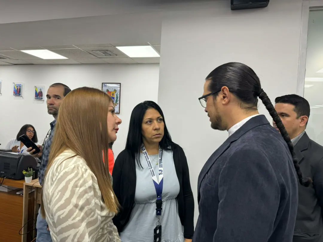 CJP_AMC's tweet photo. Igualmente, las autoridades hicieron un recorrido por las instalaciones, en especial por el Sistema Penal de Responsabilidad del Adolescente, a fin de constatar los espacios, adecuaciones y la reactivación de los ascensores. https://t.co/zD5V9KwbAv