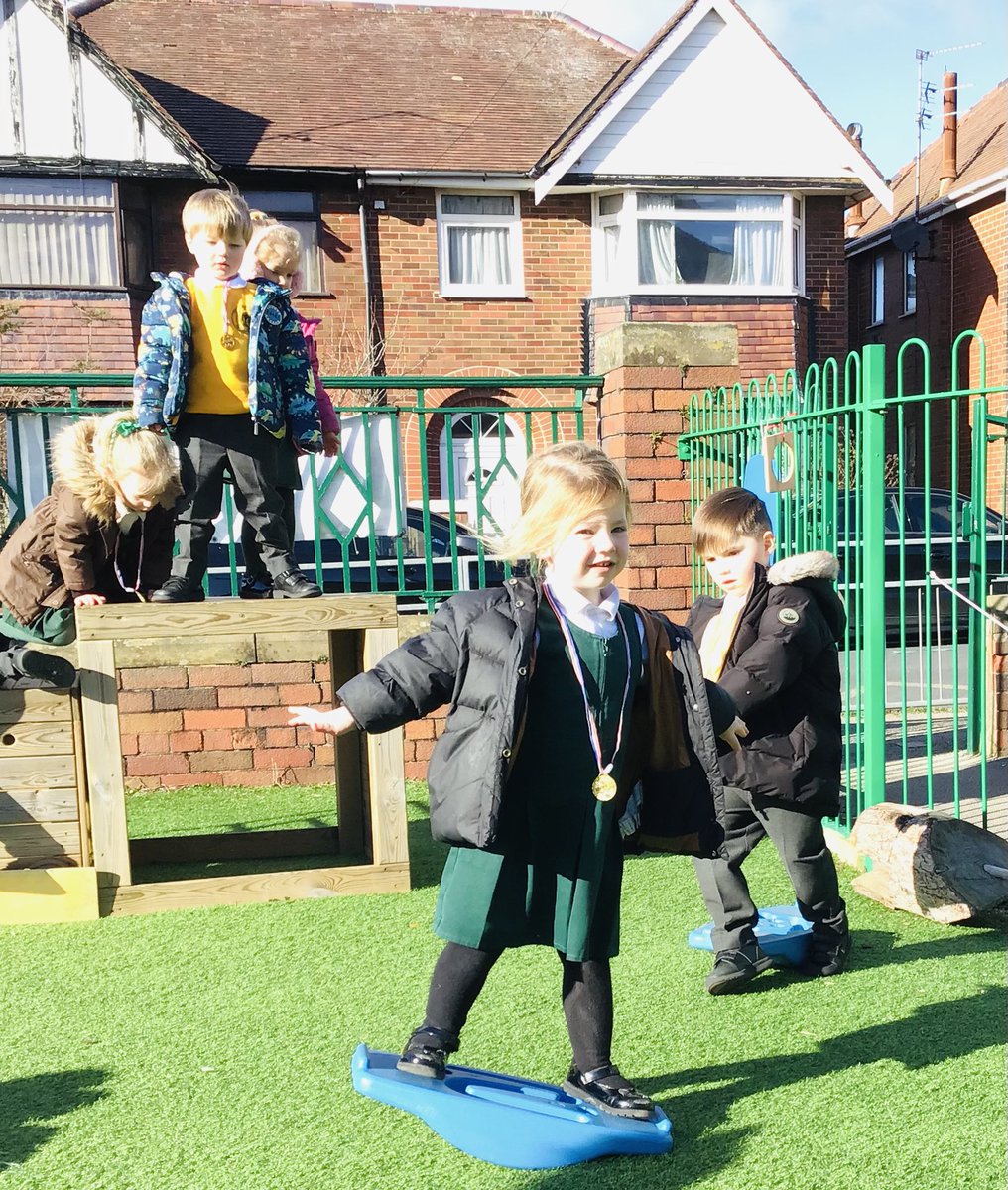 EYFSSJV's tweet photo. Lots of jumping, travelling and balancing outside today - we even built our own obstacle course to get across! #SJVPE https://t.co/RfdPI9gRlj