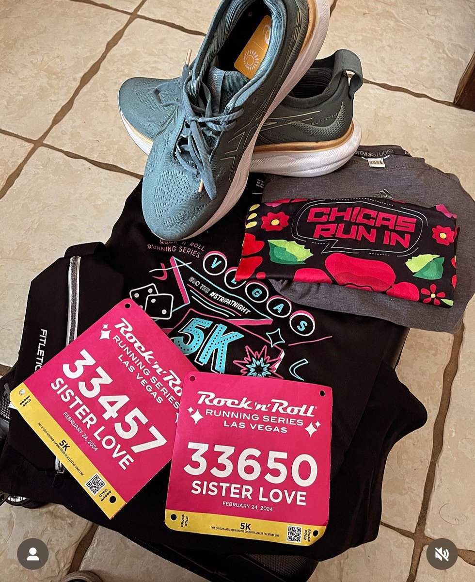 RunInOaxaca's tweet photo. Desde Huatulco hasta Las Vegas; este fin de semana, la activación rosa, estuvo presente. 

¡Gracias por sus reportes y muchas felicitaciones a todas por sus logros! 

#chicasrunin #oaxaca #runinoaxaca #correconestilo https://t.co/wFj9I79Upt