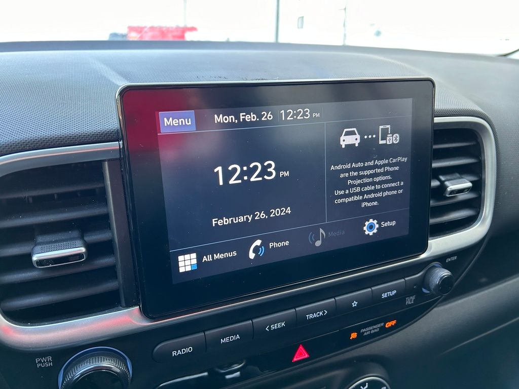 PauletteAuto's tweet image. The 2020 Hyundai Venue Trend is a top choice for those looking for a stylish and reliable vehicle. With its sleek design and advanced features, this car is sure to turn heads on the road. 

More information and photos online:
buff.ly/3OWji8O