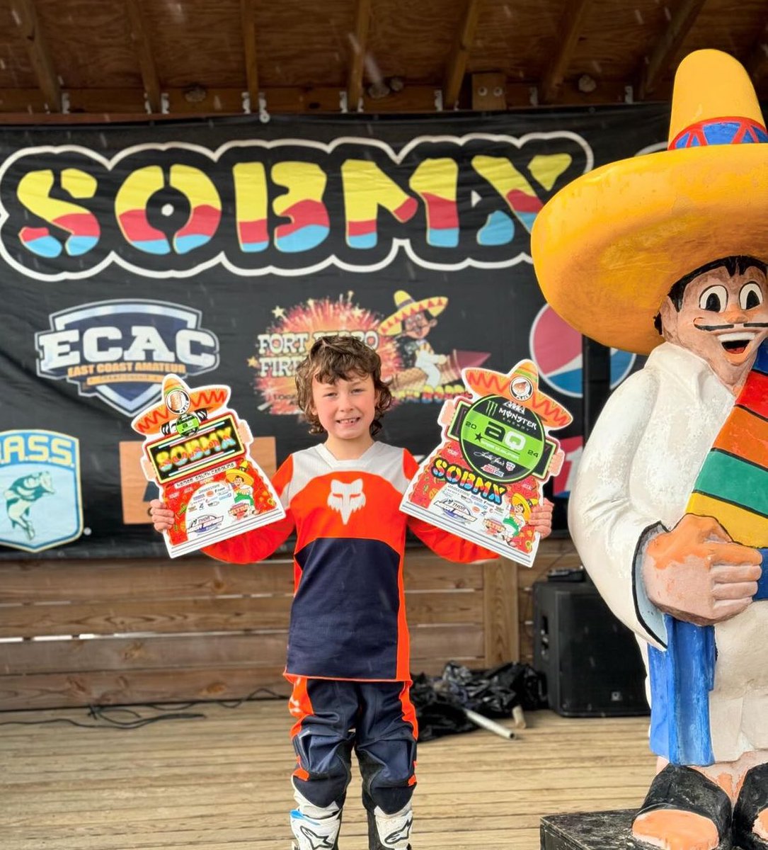 Loretta Lynn MX tweet media