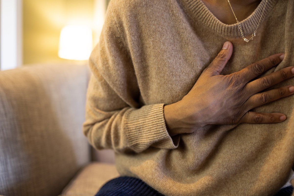 Did you know more than 60 million women in the United States live with heart disease? Our cardiologist, Dr. Sahar Naderi talked about risk factors and symptoms with @KCBSRadio. Listen to the story here. audacy.com/podcast/kcbs-r… #HeartMonth