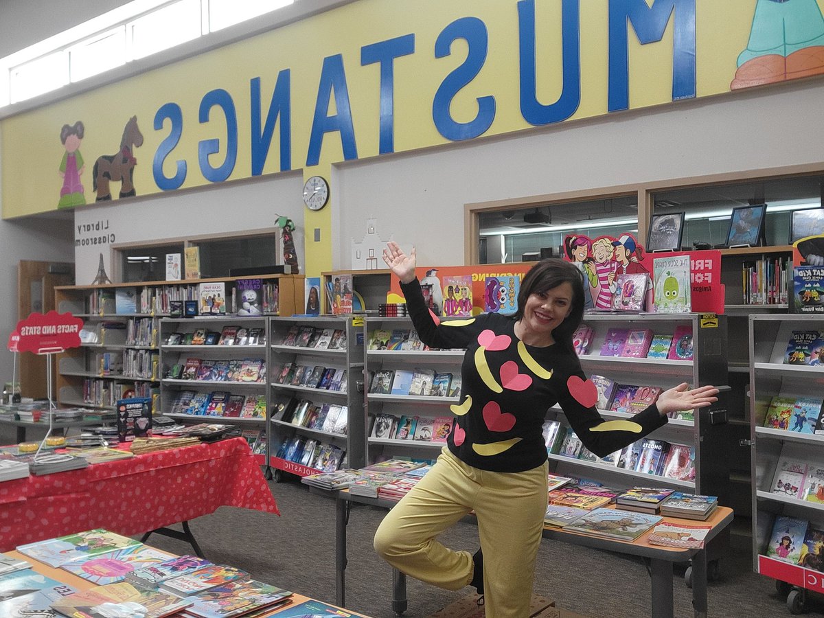 @PasodaleLibrary (@paseslibrary) on Twitter photo Mustangs are going BANANAS for our Book Fair @ <a href="/YsletaISD/">Ysleta ISD</a> <a href="/PASESYISD/">Pasodale Mustangs</a> <a href="/YISDLibServices/">YISD Library Services</a> Mustangs are going BANANAS for our Book Fair @ <a href="/YsletaISD/">Ysleta ISD</a> <a href="/PASESYISD/">Pasodale Mustangs</a> <a href="/YISDLibServices/">YISD Library Services</a>