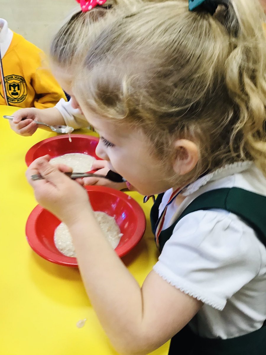 EYFSSJV's tweet photo. The best bit of all… just like Goldilocks, we got to eat it all up!! It was delicious 🥣 #SJVEnglish #SJVScience https://t.co/mZCv3HhEo3