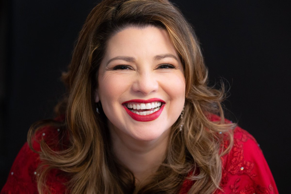 ESOMusic's tweet photo. Michelle Areyzaga, known for her "radiant soprano," will perform with the Elmhurst Symphony on Sunday, March 10th at 4PM. For more info, visit https://t.co/Q6FlzCjIwT and https://t.co/UKnsEvoGC0. https://t.co/GPqjru7YH4