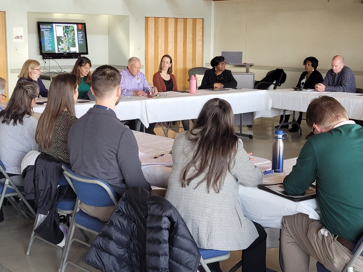 MDMEMA's tweet photo. More photos from today's event in Crisfield, Maryland. The town hosted a roundtable discussion on emergency planning and flood mitigation. Crisfield is a great example of Maryland communities being active and engaged in emergency management. 
@FEMAregion3 https://t.co/0CLCZ7JVGR
