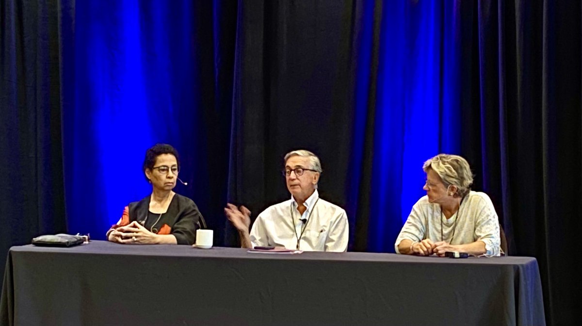 Victoria Maizes MD (@drmaizes) on Twitter photo Integrative oncology panel <a href="/AzCIM/">Andrew Weil Center for Integrative Medicine</a> fellowship immersion week! #IntegrativeMedicine #IntegrativeOncology Integrative oncology panel <a href="/AzCIM/">Andrew Weil Center for Integrative Medicine</a> fellowship immersion week! #IntegrativeMedicine #IntegrativeOncology