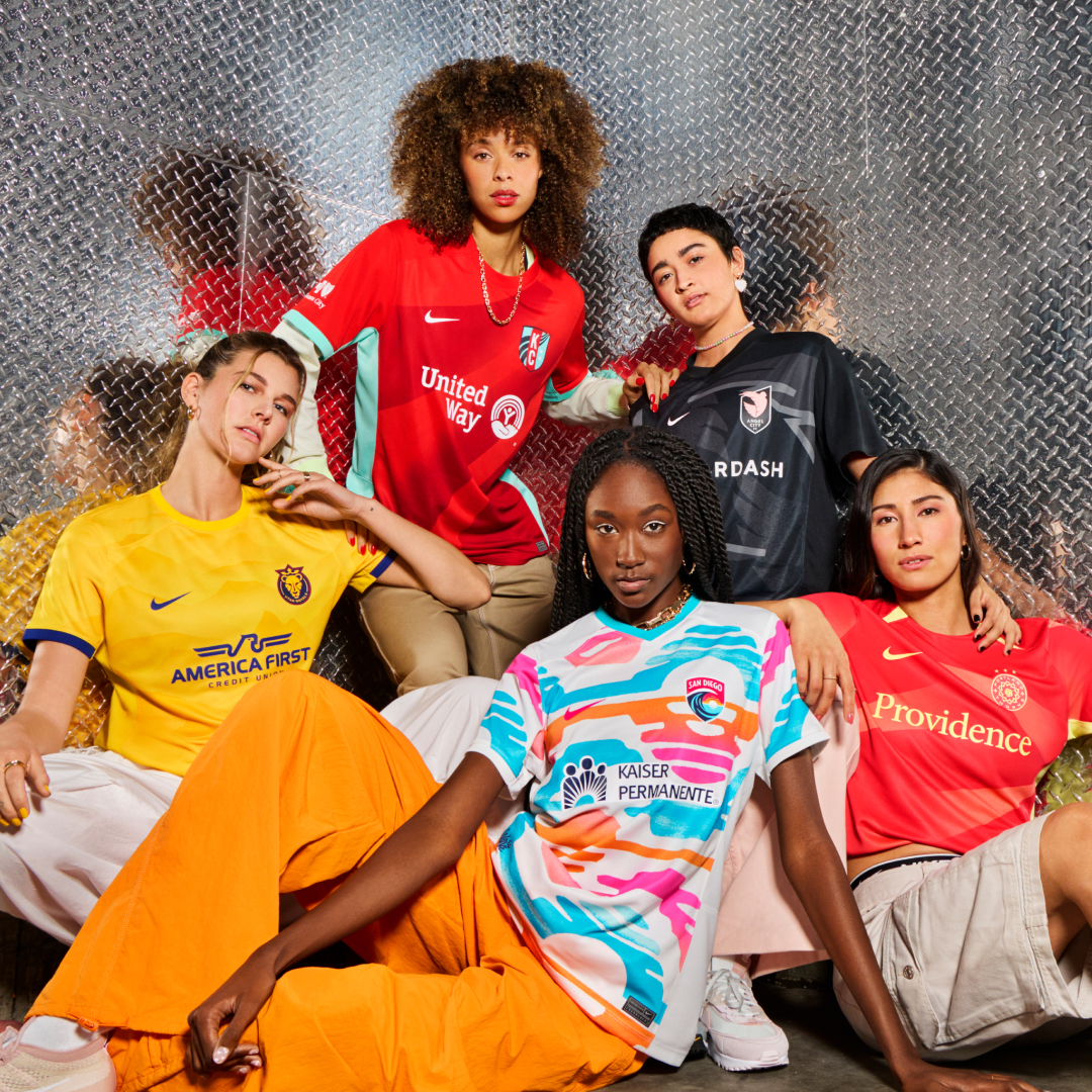 Nike.com tweet media