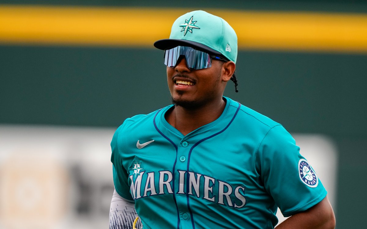 Mariners's tweet photo. A good day for a good win in Goodyear. #TridentsUp 🔱 https://t.co/fRdfnHfULt