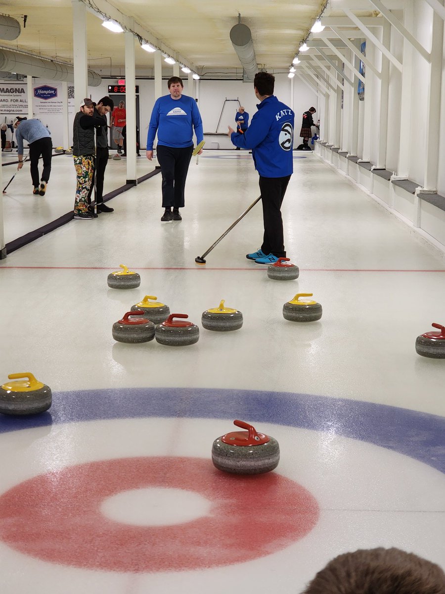 Trash Panda Curling tweet media