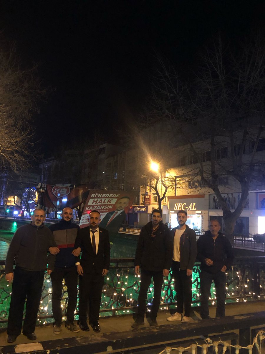 MustafaDumanOf1's tweet photo. İşte diktik bayrağımızı
Çok da güzel gidiyoruz
Halkın İçinden Gelen Adaylık Çalmadık kapı kalmayacak dedik
O kadar yoğun ilgi varki ALLAH herkesten Razı olsun 
Halkın gücünün üstüne güç yoktur Busene değil Bu dönem değil 
Bir ömür boyu  inşallah 🤲🏻🇹🇷
#YerelSecim2024 #kastamonu https://t.co/wAldzEB2DA
