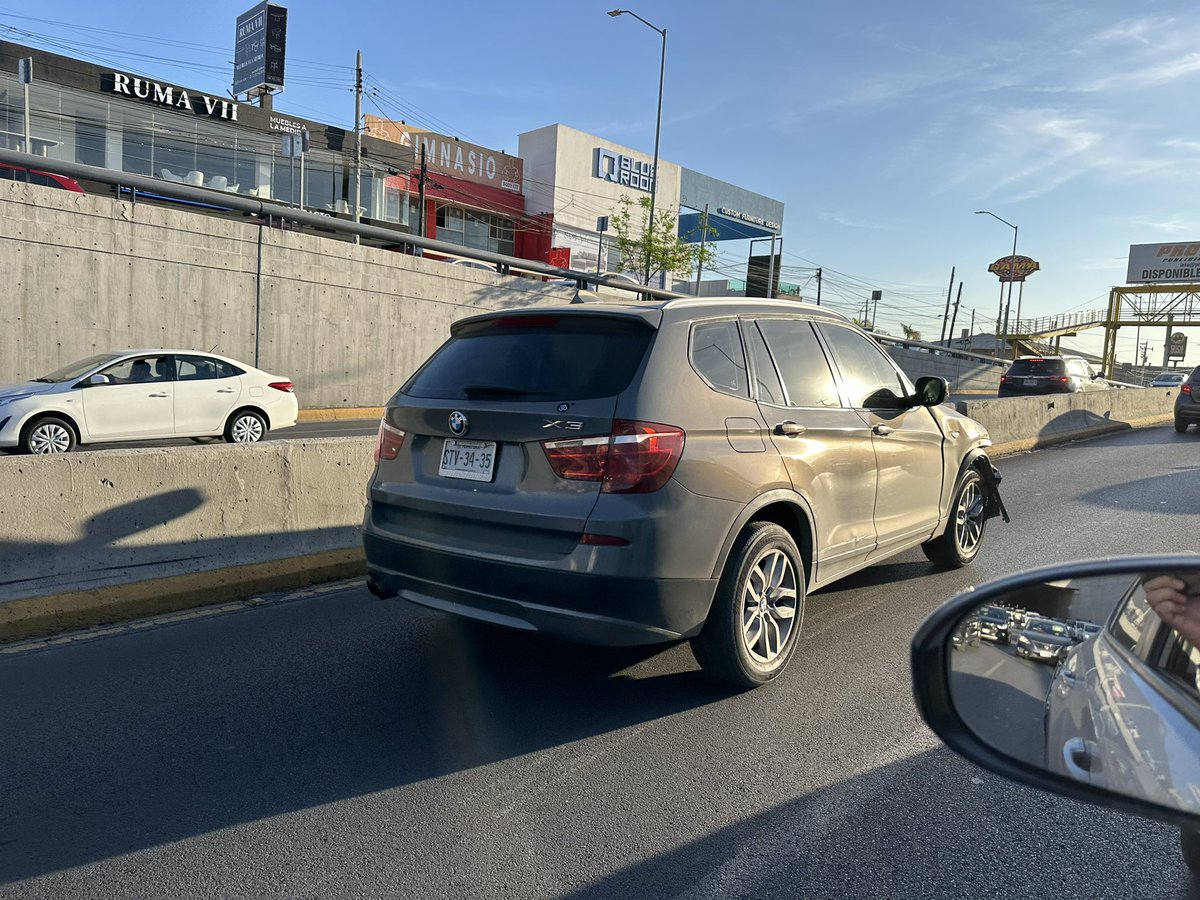 HugoVizcAya's tweet photo. Si alguien conoce a la chava pelirroja que maneja como loca una BMX X1 placas STV3435 en las mañanas por Paseo de los leones que por favor me avise donde encontrarla para llevarla de la oreja a Tránsito @Mty_Leones @ReporteCumbres @CUMBRESNews @CumbresMty https://t.co/EZLd5rTpua
