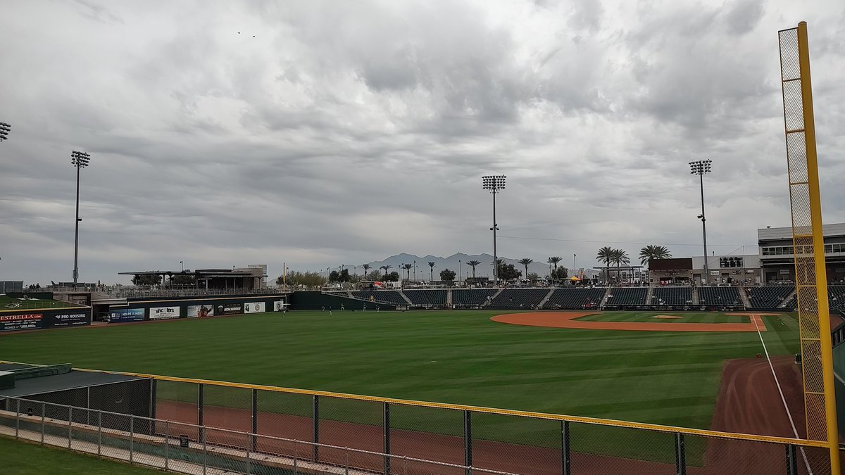 DraftMaverick's tweet photo. On the 5th day of Cactus, #SpringTraining gave to me..

📍 Goodyear for @Mariners vs @Reds #10daysofCactus

Day 5, game 5, stadium 5, teams 8&amp;9

@cactusleagueaz @GoodyearBP https://t.co/J9FcfCdUyX