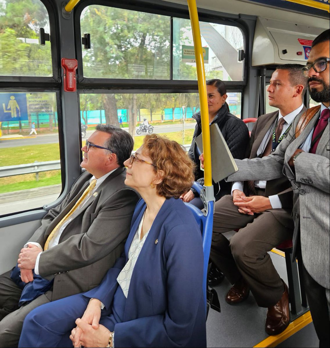 Movilidad Bogotá tweet media