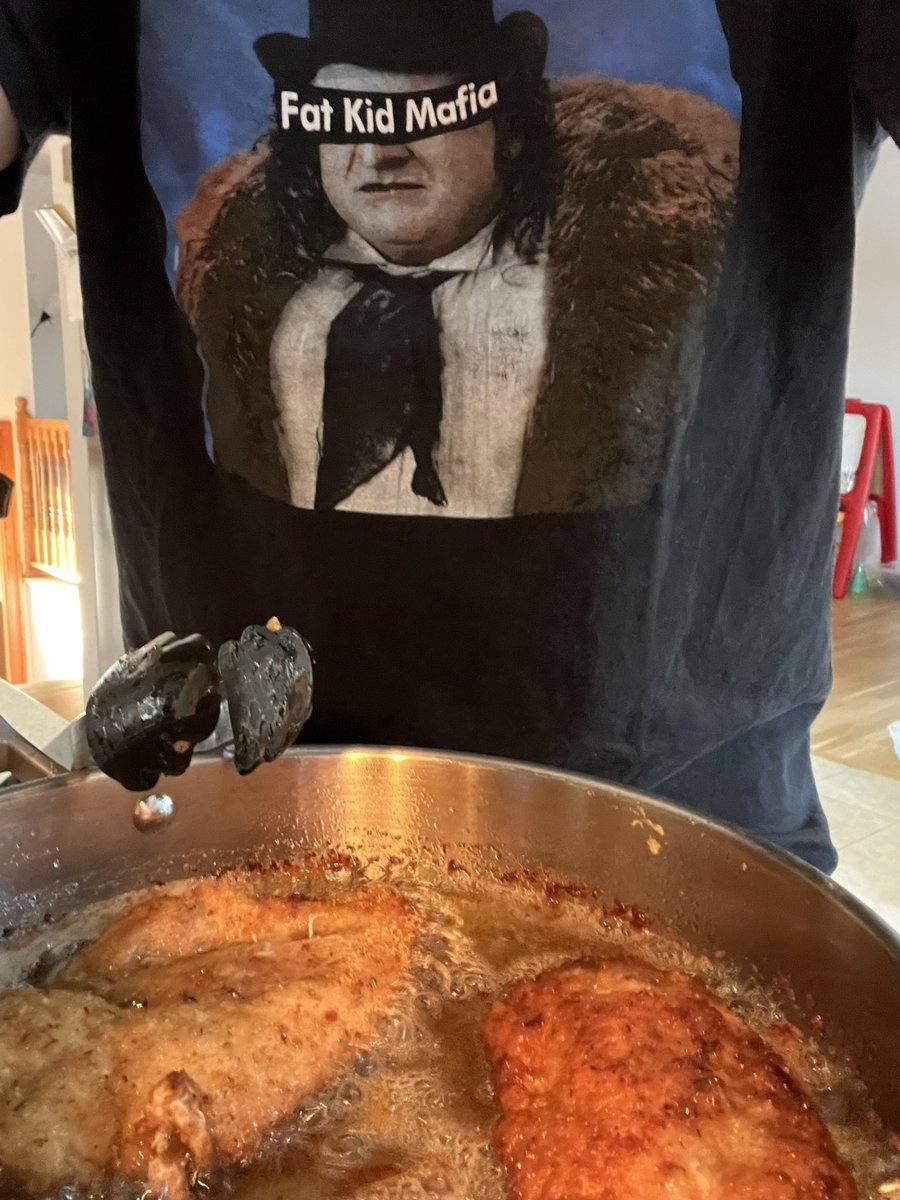 bigal729's tweet photo. @BasedLaRock #FKM 🐧 https://t.co/A1ItL1LGHc
