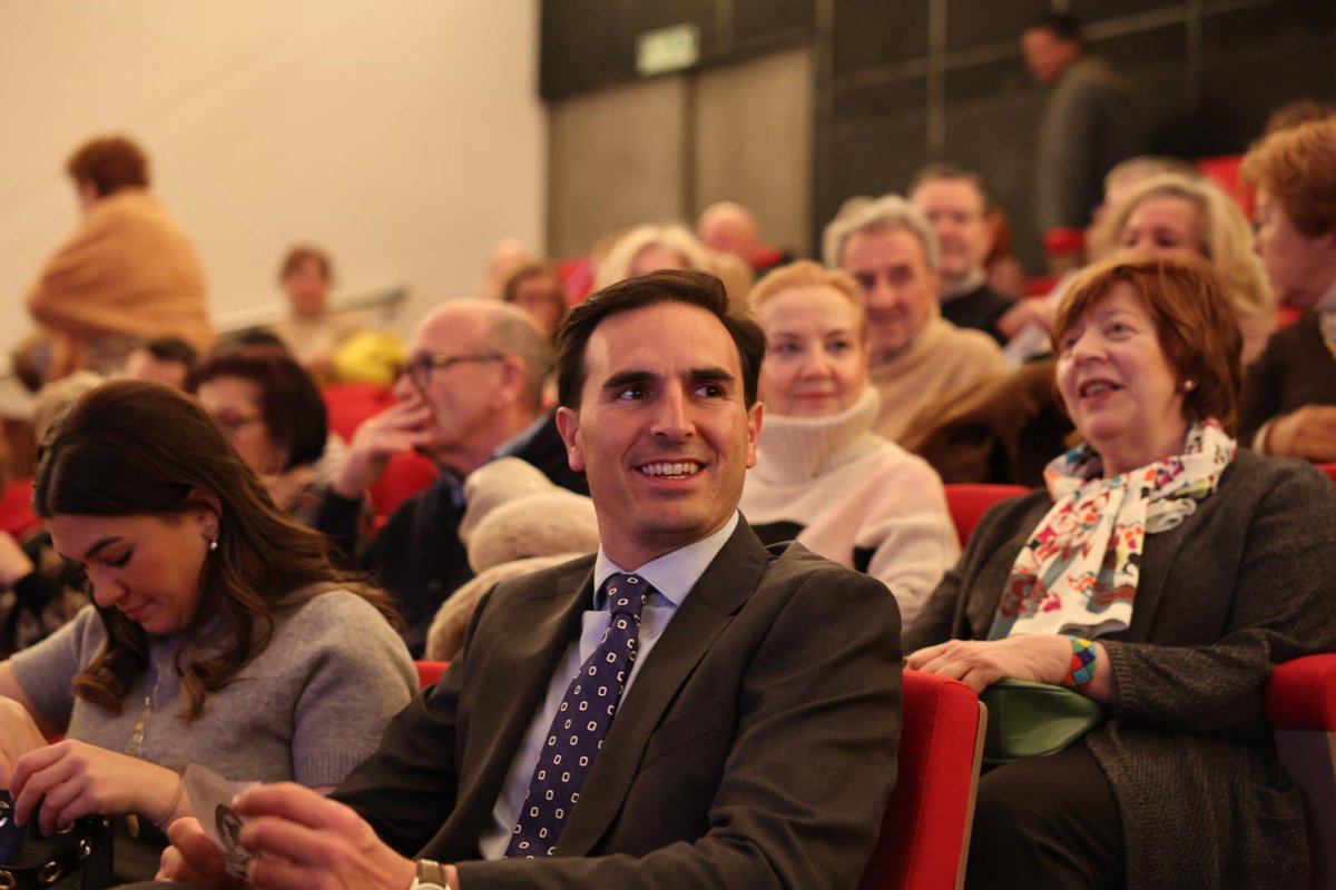 GuzmanGomezMdC's tweet image. #roel de honor para Manuel Solo. @medinafilmfestival @FestivalCineMed