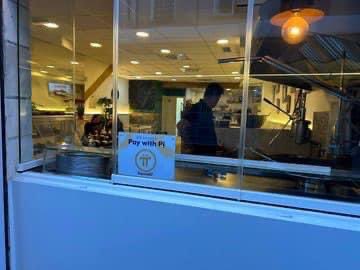 Natureisbeaut1y's tweet photo. 🇪🇦 It's great that Pi Network is used in many countries, and the fact that a bakery in Santa Pola, Spain accepts payments in Pi is a sign of the growth of Pi Network.🥖🧇🥞  🍔
🌟This shows Pi Network potential to become a popular payment method worldwide. Here are some reasons why using Pi Network is increasingly popular: Easy to use, free, convenient, community.🌍🚀👥
@PiCoreTeam #PiNetwork @CryptoPi0neers @pioneers_pi @pizzashoem1 @TheGloryOfPi #Pioneers #PaywithPi #PiNetworkWorld 
♻️Repost♥️Like🆇Follow💬comment