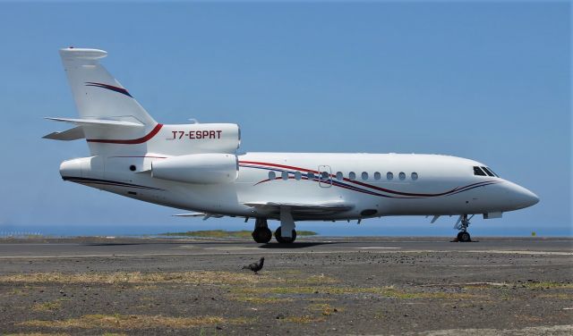 Arr3ch0's tweet photo. El jet de ultra lujo del régimen, #T7ESPRT, llegó de La Habana y salió rumbo a Barcelona, ya tiene 5 horas en la Base Aérea Militar Ttte Luis Del Valle García listo para salir. En la imagen de la aplicación se aprecian 2 Sukhoi Su-30 https://t.co/m3XXnfYiEE