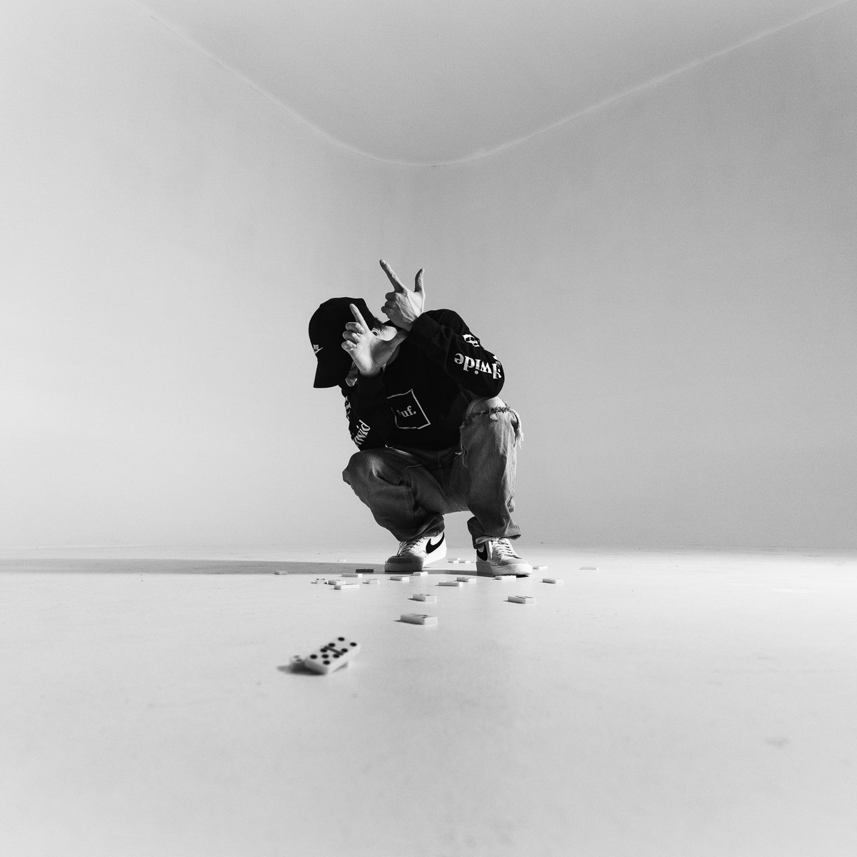 gxlow_'s tweet photo. LOWLIFE | 3/8 🤲🏼 https://t.co/1rQ7uzrTAs