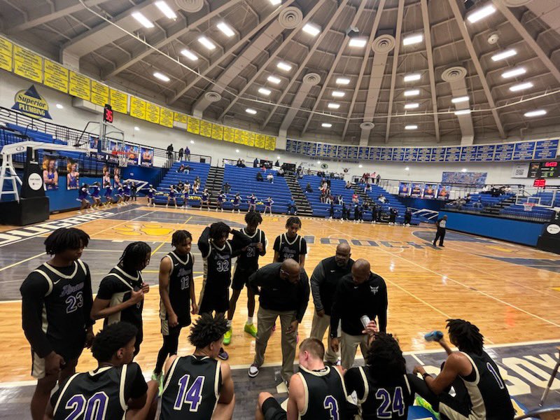 Finished 3rd in the region this year and Sweet 16 in the state tournament. Very proud of this group and everything they accomplished. We are very grateful for each and everyone of the guys.#HornetNation💪🏽❤️💪🏽. More to come ✊🏾✊🏾✊🏾@kb1424 @HiramAthletics