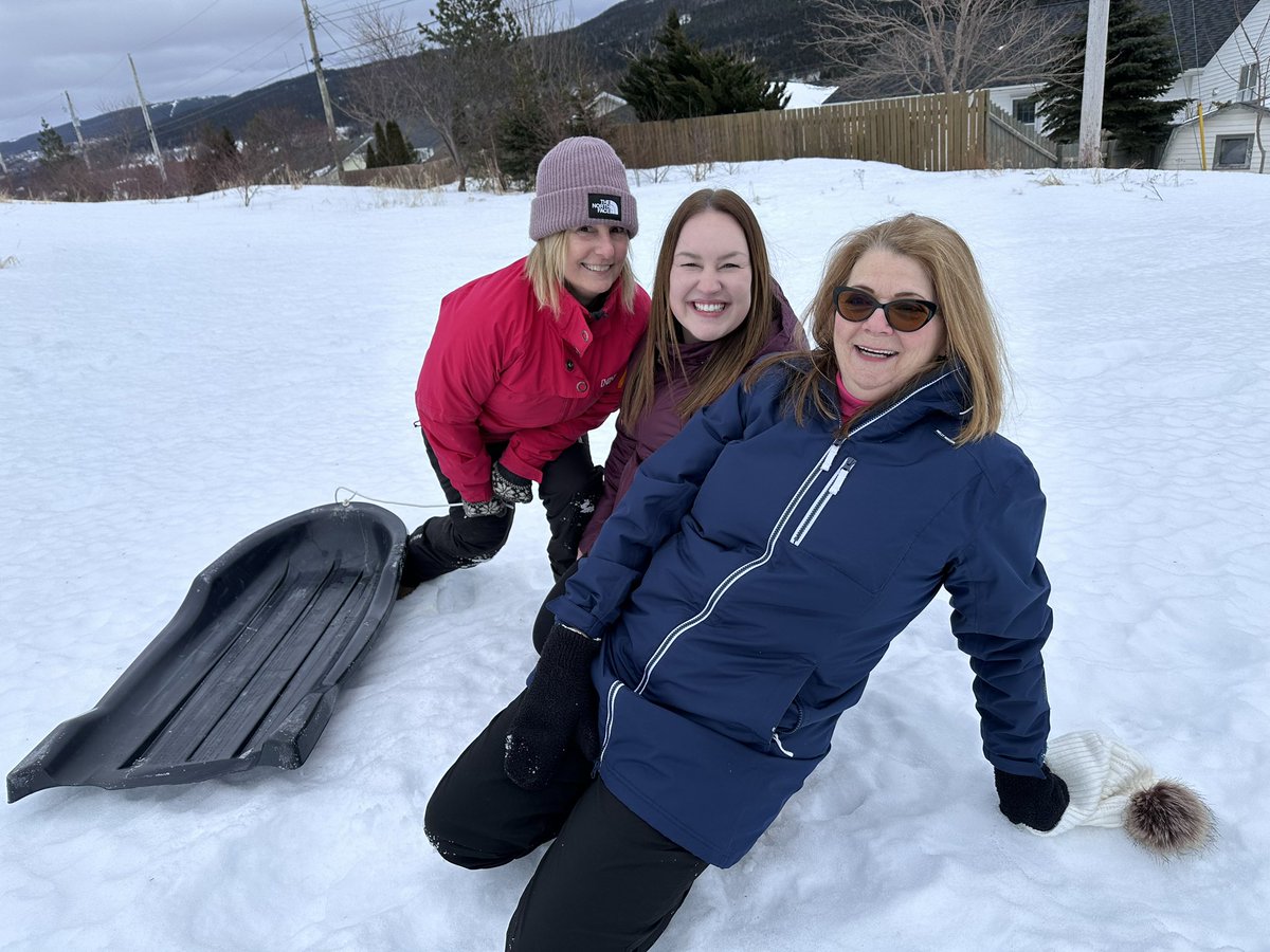 We had many #joyfulmovements today @Hazelwood_Elem for our staff wellness PL! @ActiveSchoolsNL @NLSchoolsCA @NLTA_Health_Ed #freshair #bellylaughs ❄️ 🛷