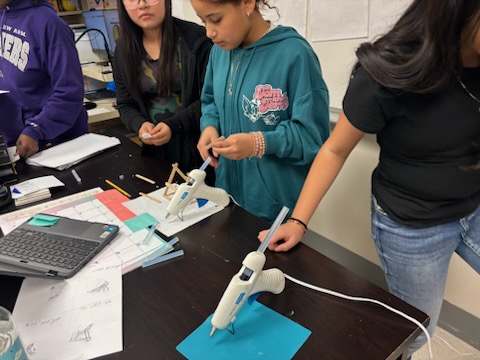 ScienceSHWalker's tweet image. STEAMposium Build Day was on Saturday from 9 to 4. I LOVE to see our wonderful 6th graders diligently working on their catapults.@SHMS_Colts
