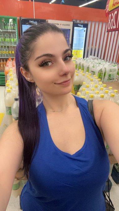 Hoy fui al gym y ahorita ando en el s&uacute;per comprando cositas para la casa 😮&zwj;💨 Cuando vuelva a casa prendo