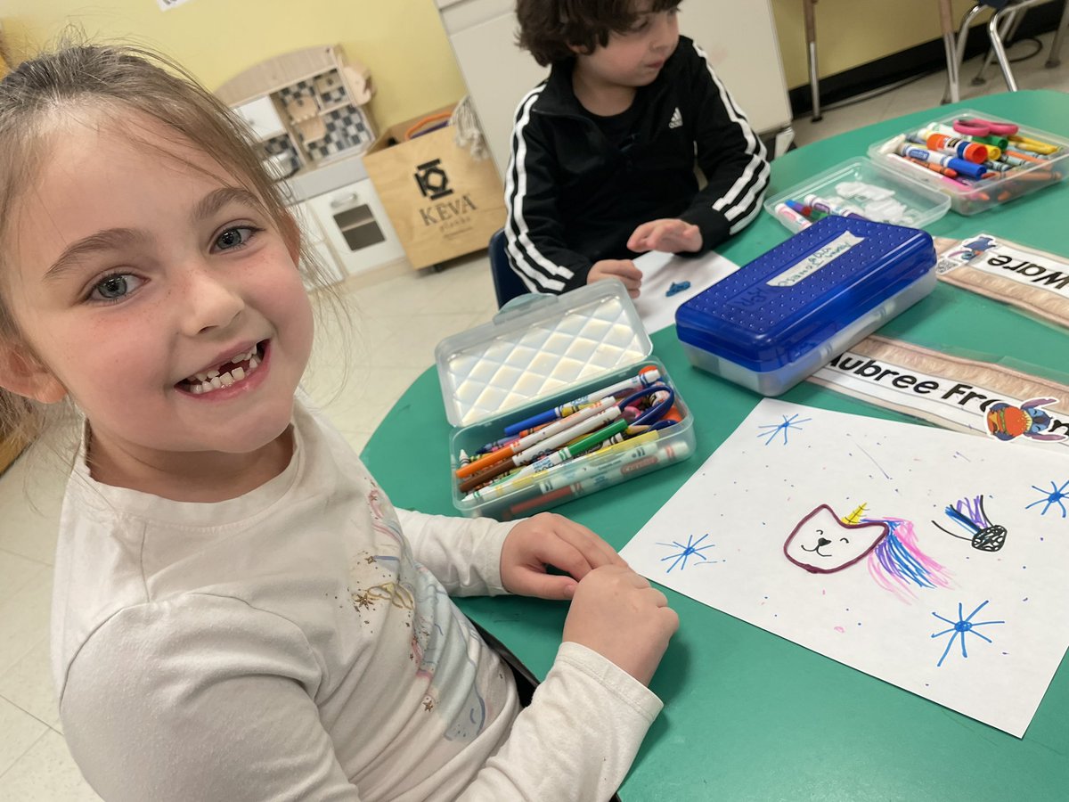 Great to spend some time w our @GES_lions kindergarteners this afternoon during a co-taught enrichment lesson. 🌟 Everyone got their very own “squiggle” … and then turned it into something uniquely their own!