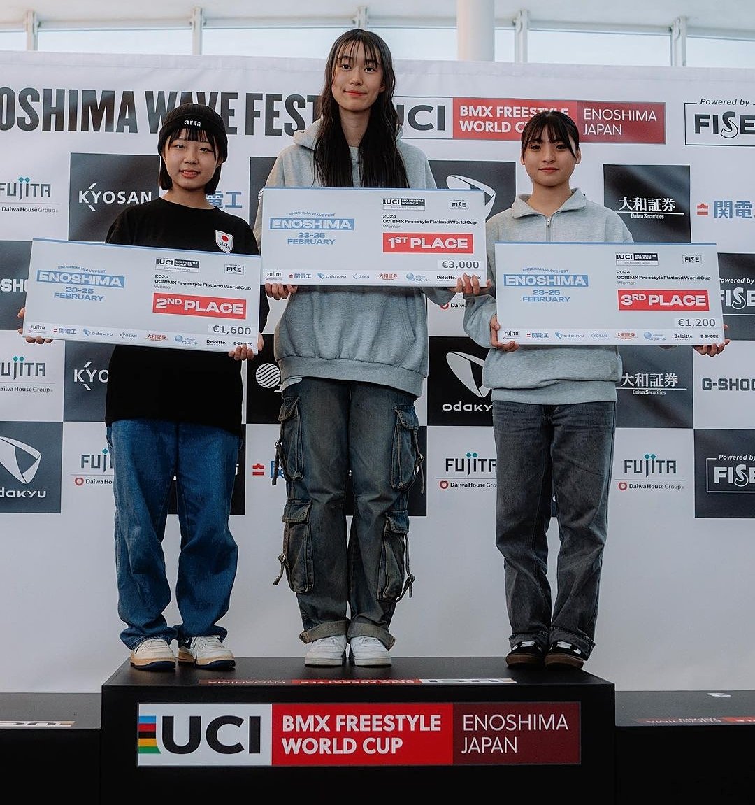eminentbmxtv's tweet photo. @fiseworld
@UCI_BMX_FS
@enoshima_wave_fest
BMX Flatland Women

🥇 @nina__bmx | 80.33
🥈 @ayuna_bmx | 64.33
🥉 @yui_bmx | 62.00
•
📸 @collectif_theagency
•
#bmxflat #japan #bmx #bmxfreestyle  #repost #bmxbike #bike  #eminentbmxtv
•
🔁Repostado: by @pebmx30 https://t.co/ybmJDeidsT