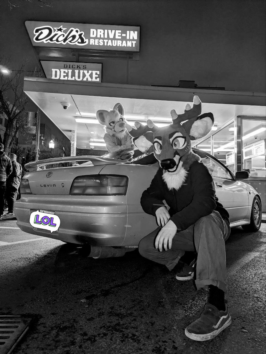 My cars running rich and I’m not
.
📸:@grrrolar