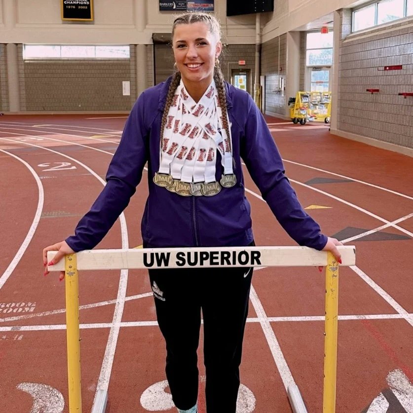 Congrats to our two-sport wonder @GraceMoravchik on an amazing weekend at the UMAC Indoor Track & Field Championships!