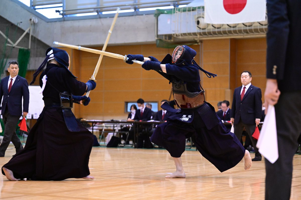 Kendo_Jidai's tweet photo. ４月号にて第11回全日本選抜剣道七段選手権大会を特報しています。熱戦の裏側にあった勝負の機微を詳報します。
#七段戦
＃神奈川県剣道連盟 https://t.co/QJn6g0qGPp